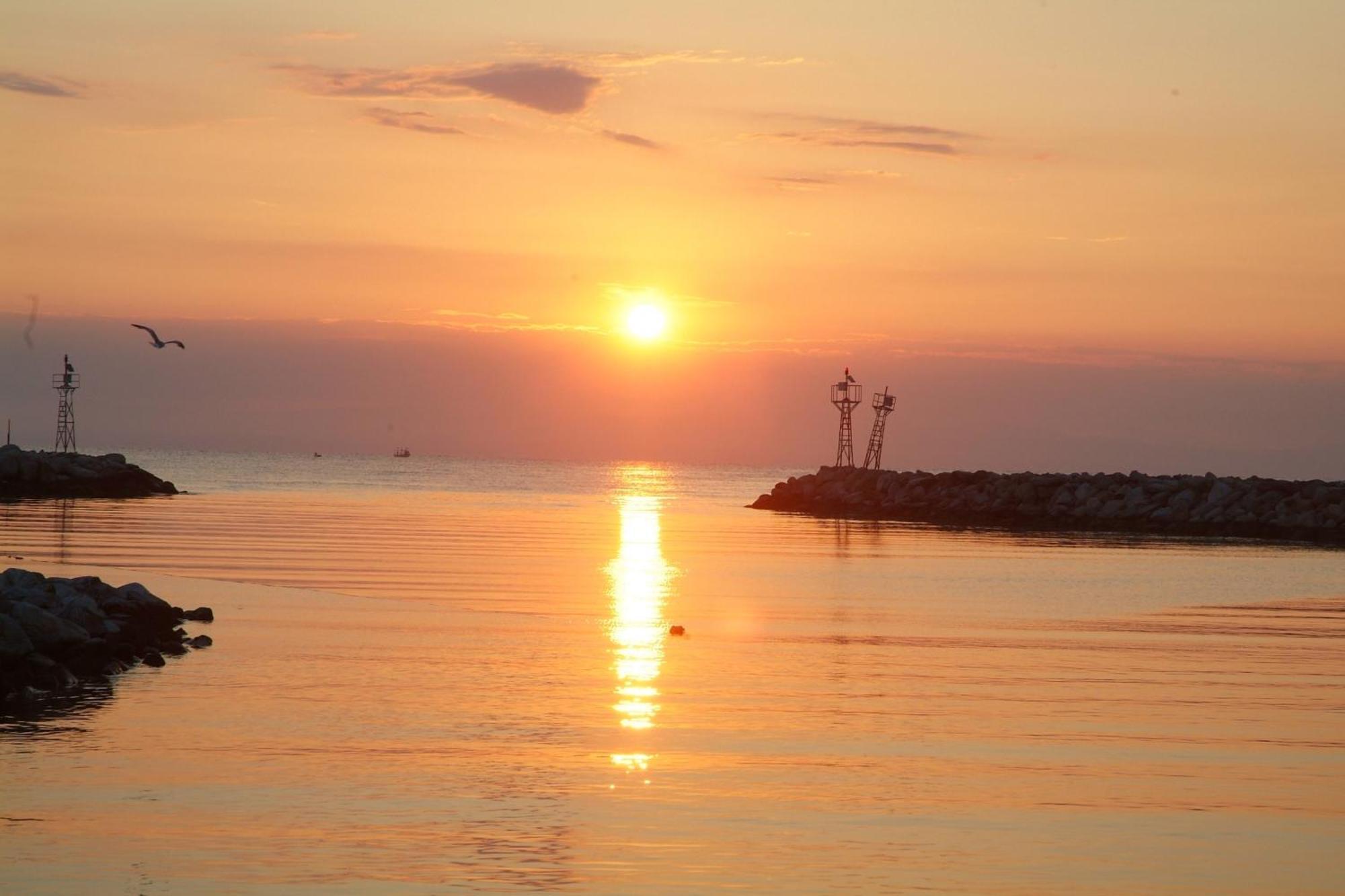 Hotel Platon Beach Olympiakí Aktí Esterno foto